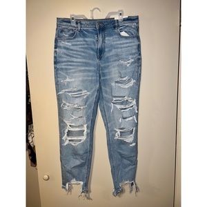 NWT American Eagle Distressed Mom Jeans